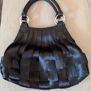 Harveys Seatbelt Black Large Stella